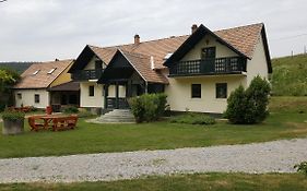 Panzio-Kemping Bekoelce